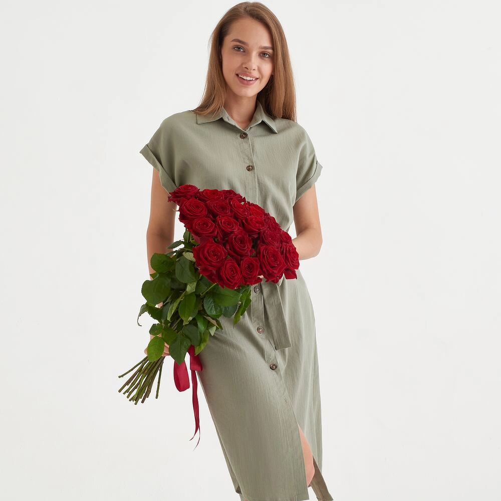 Роскошный букет из 21 красной розы – воплощение искренних чувств Петрозаводск Республика Карелия