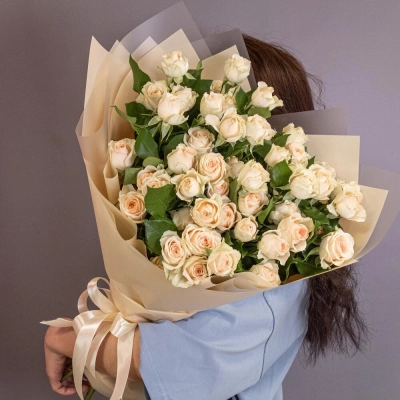 Букет «Персик» – пышные кустовые розы нежно-персикового оттенка Петрозаводск Республика Карелия