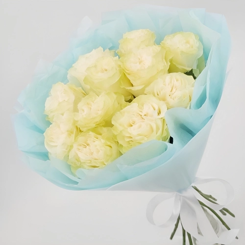 Букет «Кружевное облачко» – 11 белоснежных роз в нежной упаковке Петрозаводск Республика Карелия